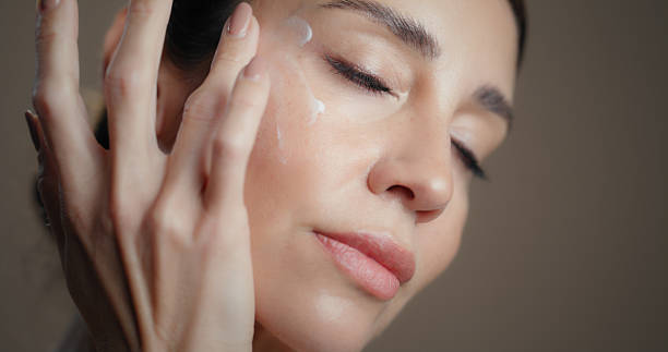 کرم آبرسان و مرطوب کننده رویال ژل آکواپلاس 